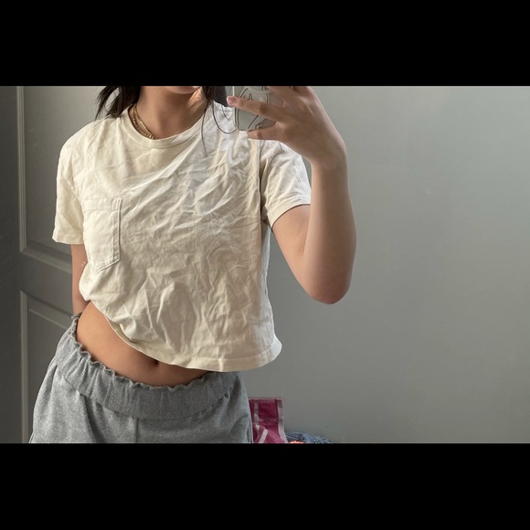 cream crop top - Picture 2 of 2